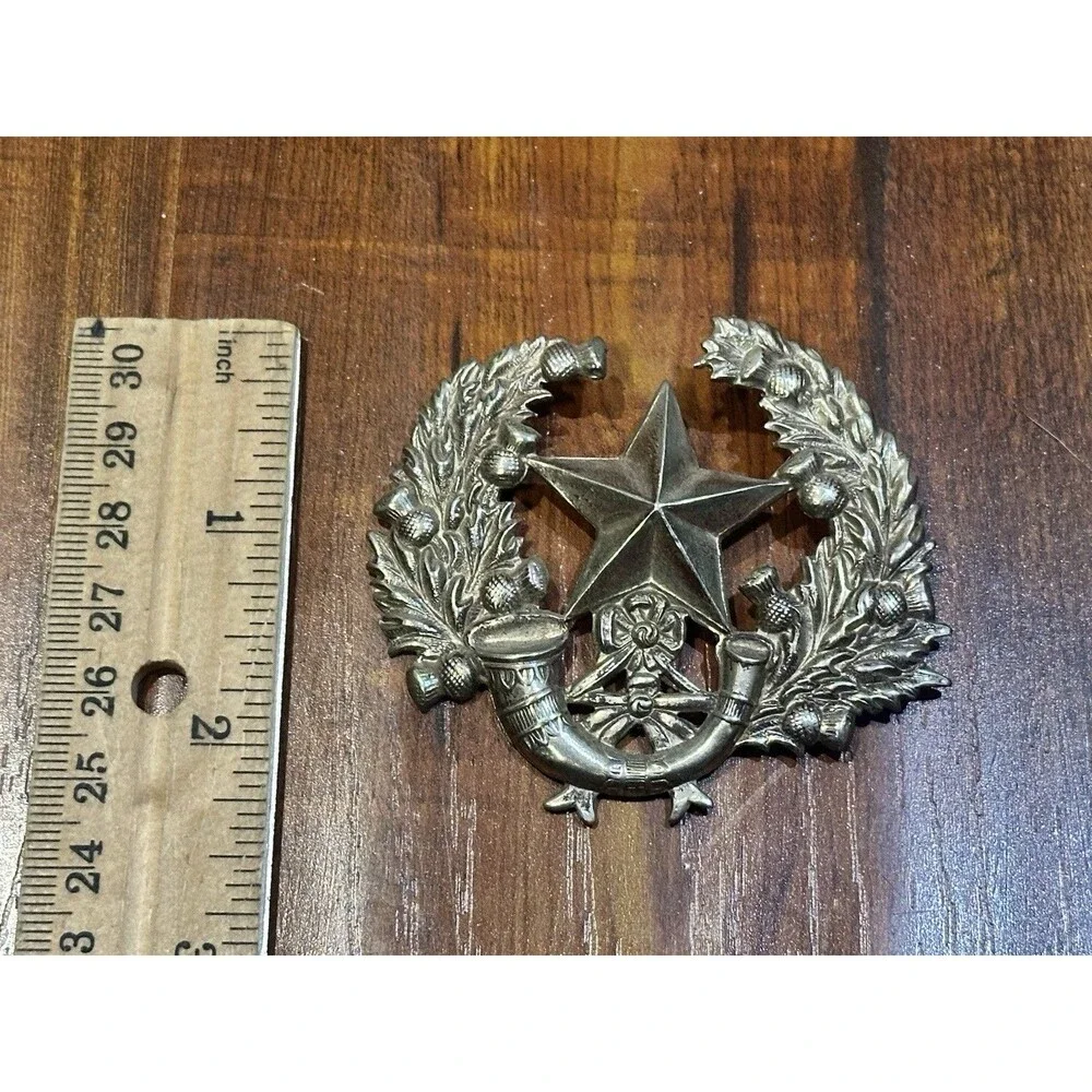 Vintage British Army The Cameronians Scottish Rifles Infantry Cap Badge